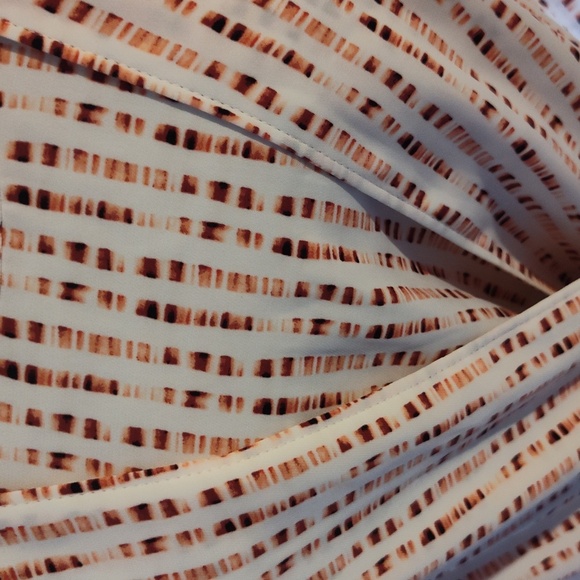 WHBM sleeveless top w/faux wrap draped front Size 2 - Picture 3 of 7